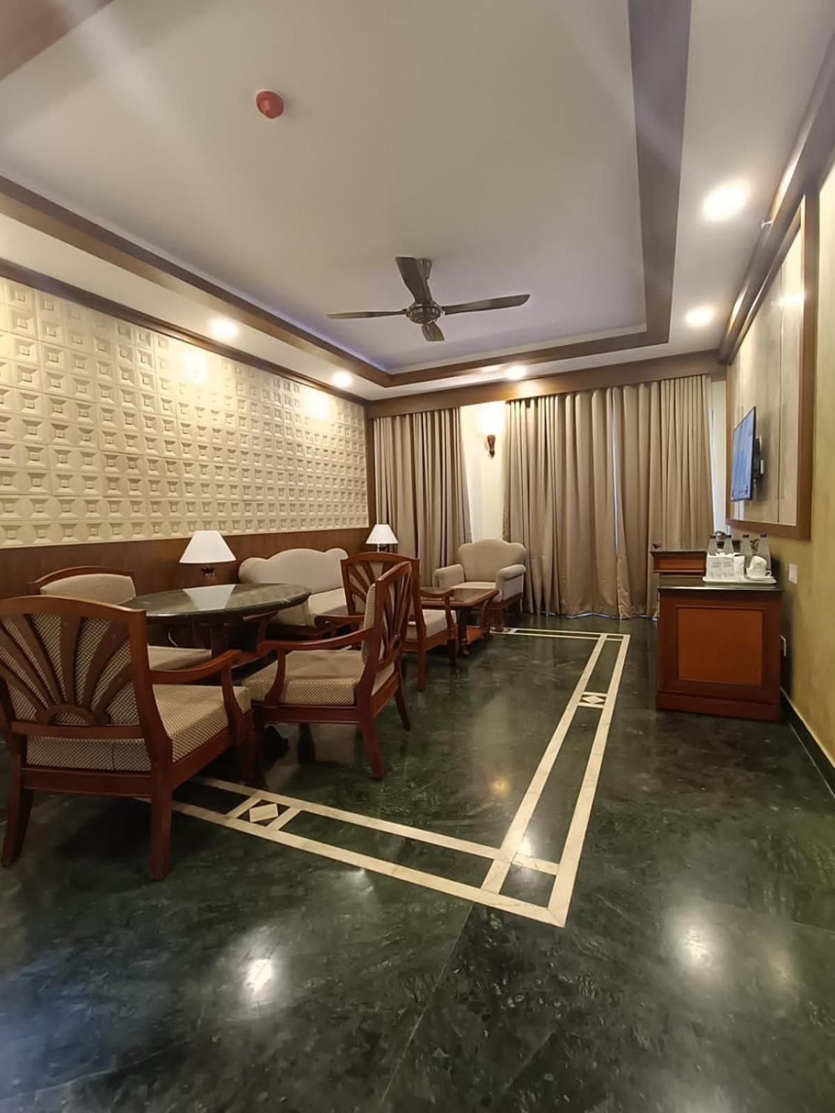 Tea County Hotel Munnar Ngoại thất bức ảnh